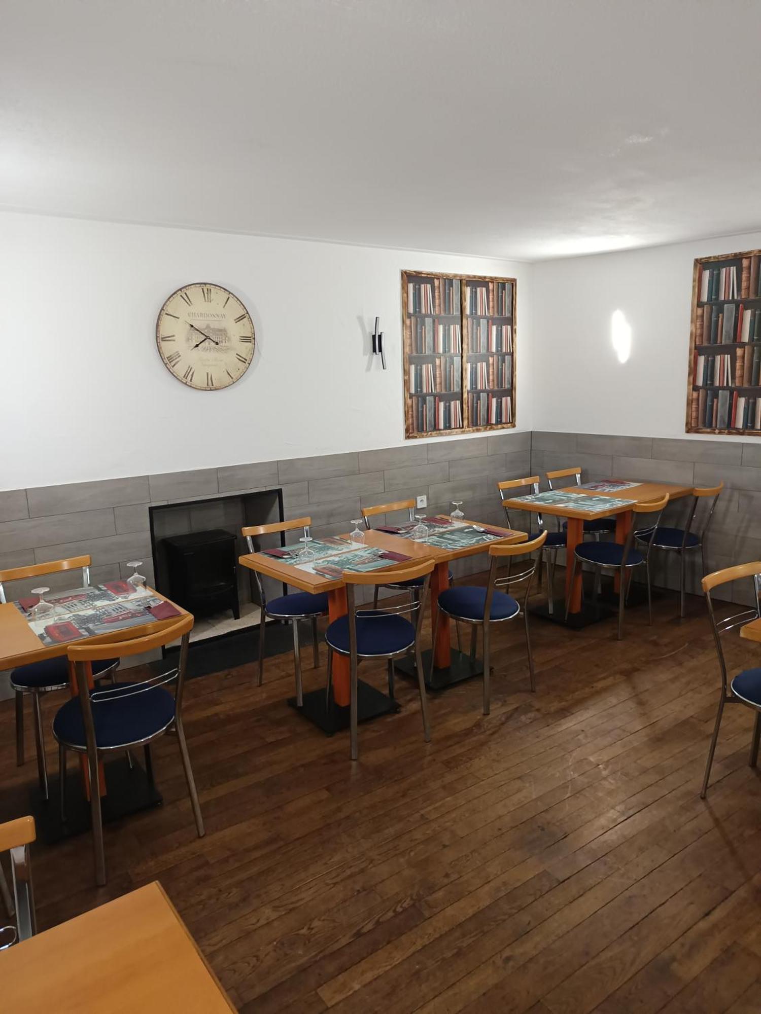 Hotel Du Centre Châlus Εξωτερικό φωτογραφία